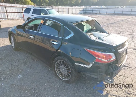 2015 Nissan Altima 2.5 S from USA, damaged, VIN 1N4AL3AP9FC571847